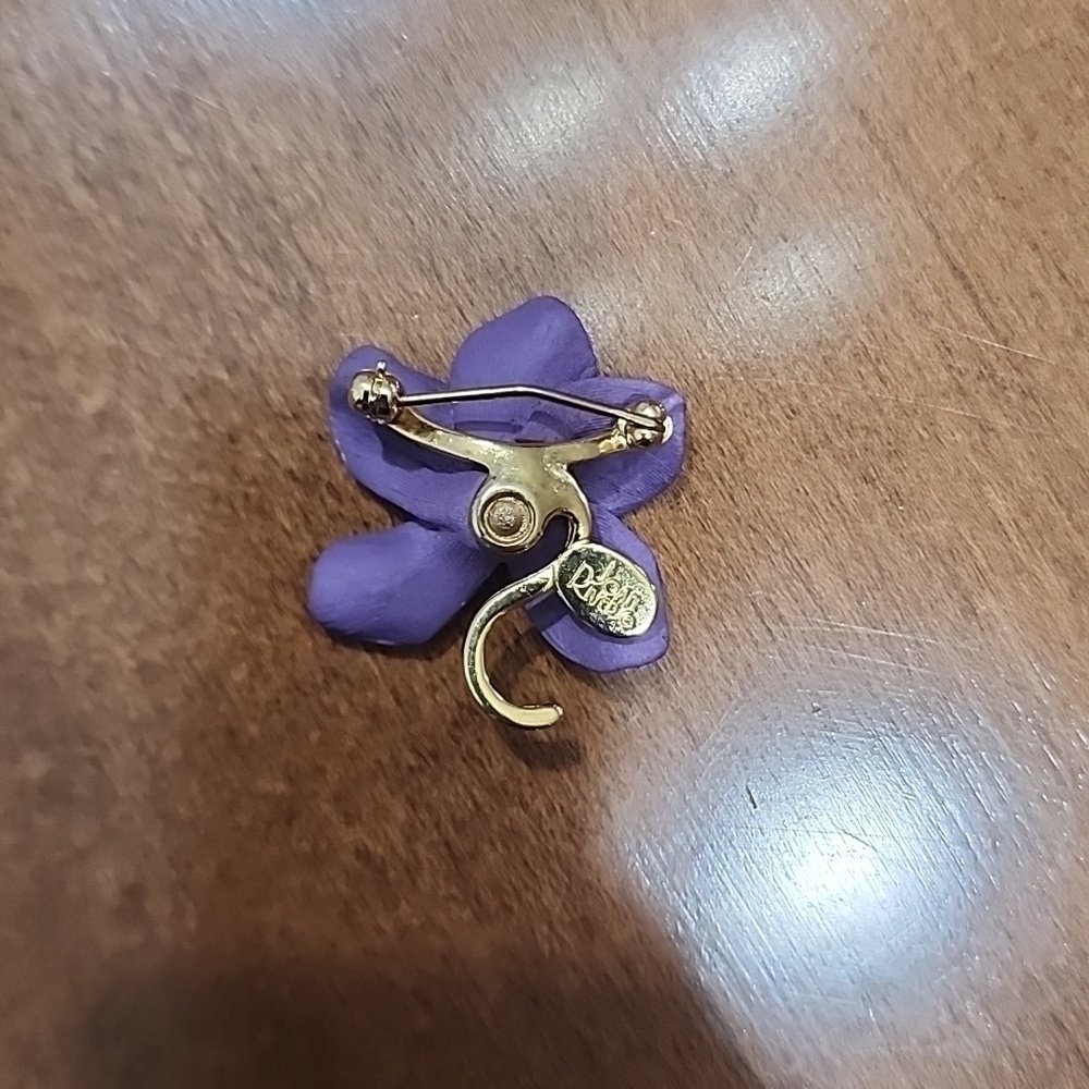 Vintage Joan Rivers Purple Flower Gold Rhinestone Brooch Pin​​​​ - Picture 3 of 5